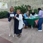 La Dott.ssa Roberta Tedesco con Rosamaria Cozza fondatrice dell'associazione Oasi Rifugio Crotone